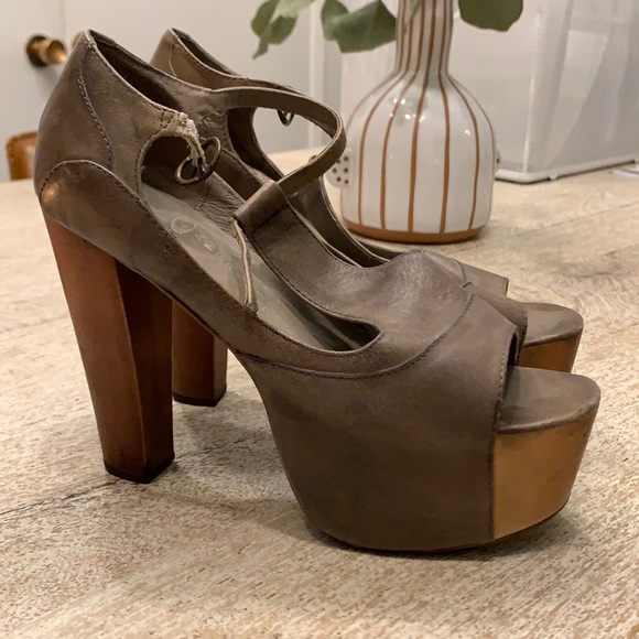 Jeffrey Campbell Shoes - Jeffrey Campbell Platforms